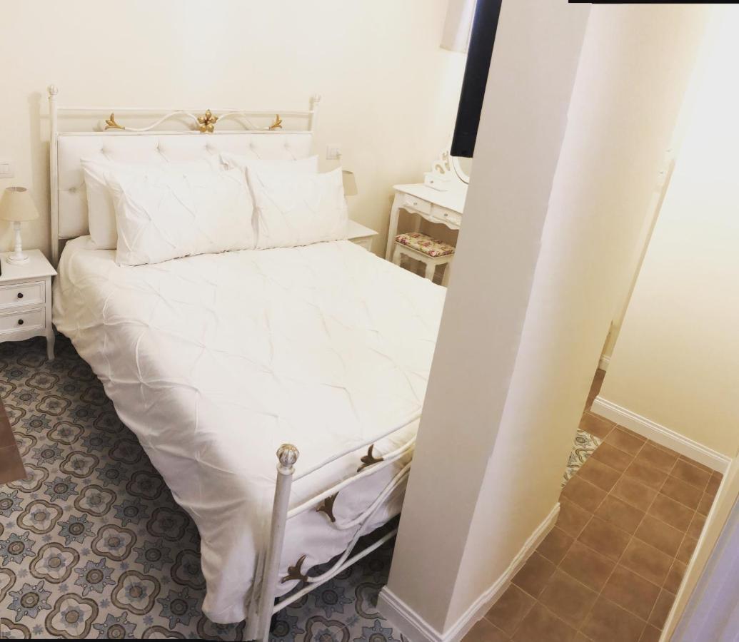 バーリCasa Di Floアパートメント エクステリア 写真